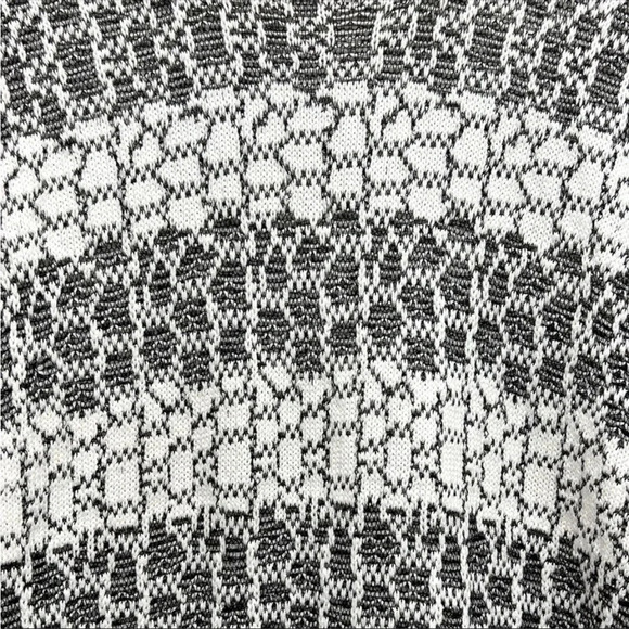 DEREK LAM 10 CROSBY Sweater Long Sleeve Gray White Striped Honeycomb Size S - Picture 9 of 11